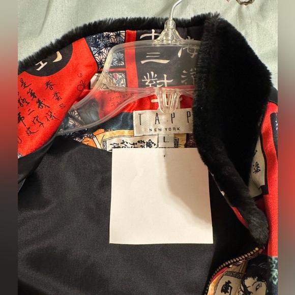 Oriental inspired vest - Picture 3 of 4